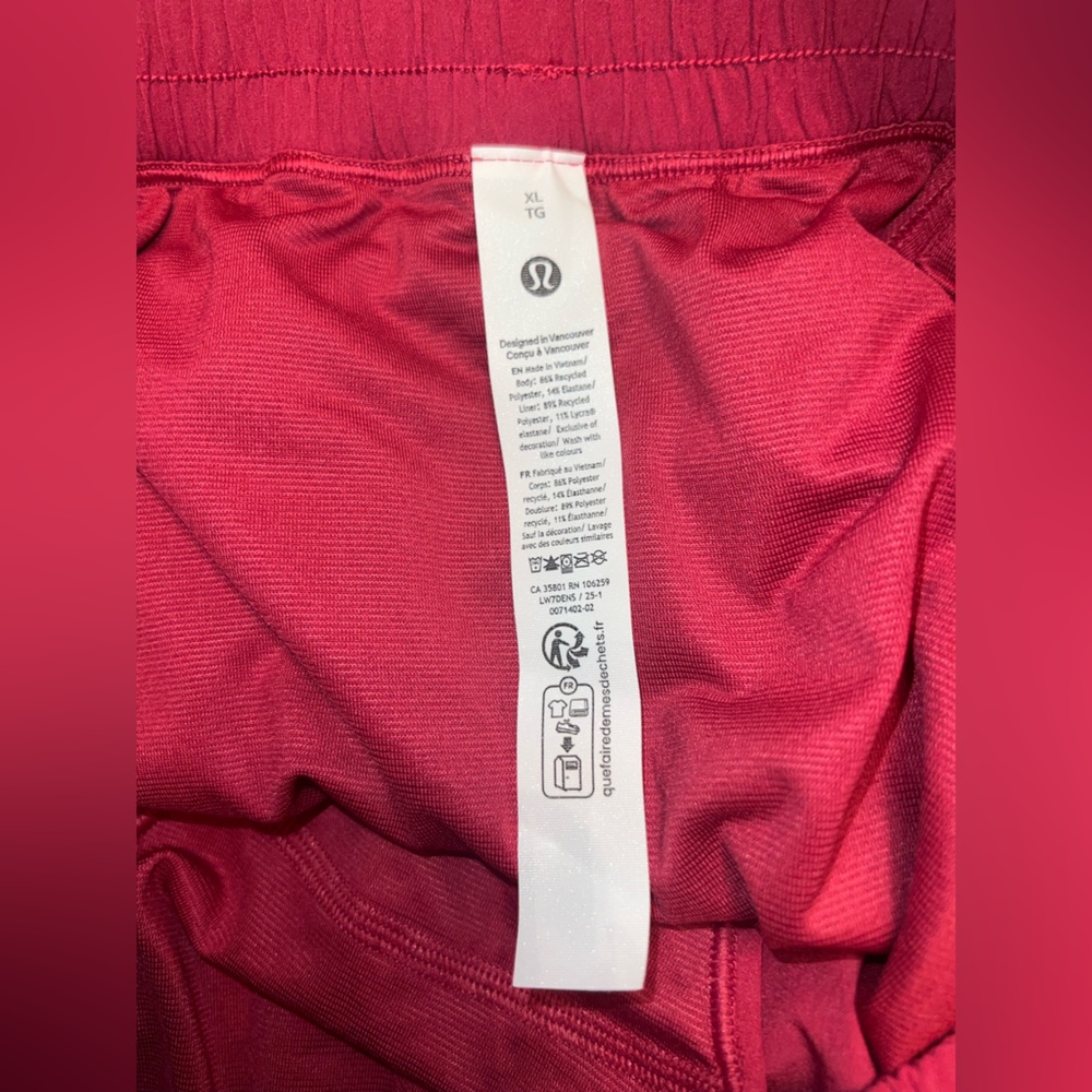 Lululemon Shake It Out High-Rise Run Short 2.5” – Size XL – MGTS – NWT - Picture 5 of 6
